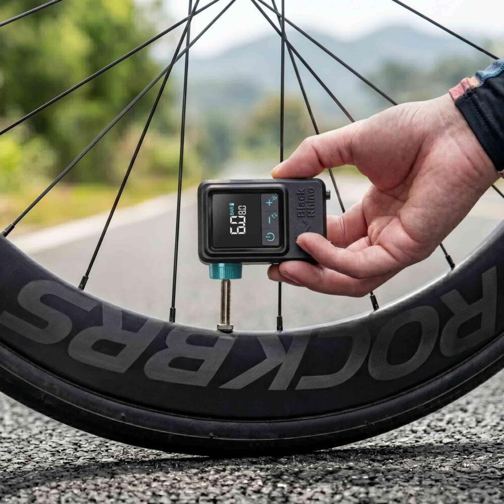 Racefietsband oppompen Black Rhino AeroBoost TM-2